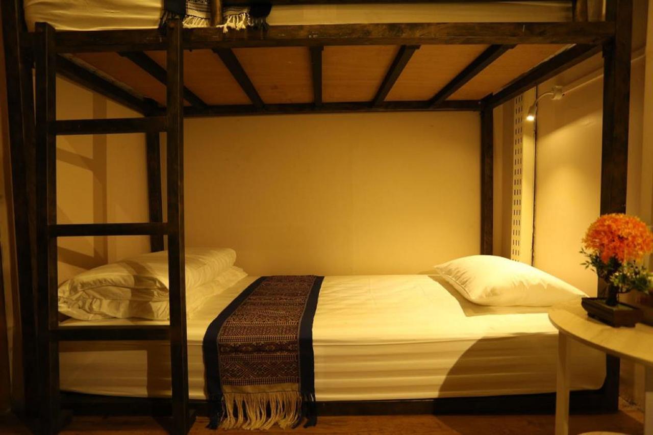 Hostel H Way Γιανγκόν Εξωτερικό φωτογραφία